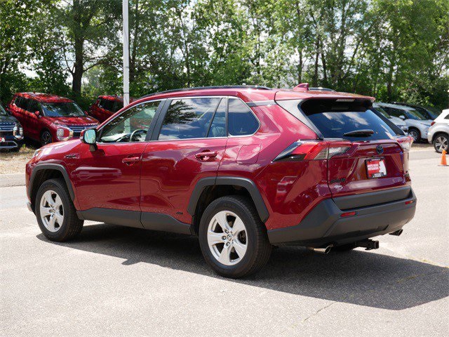 2020 Toyota RAV4 Hybrid LE photo 4