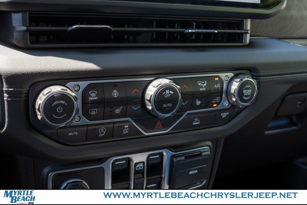 2025 Jeep Gladiator Rubicon photo 21