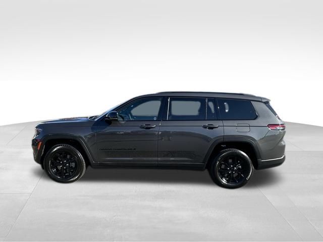 2025 Jeep Grand Cherokee Altitude X photo 2