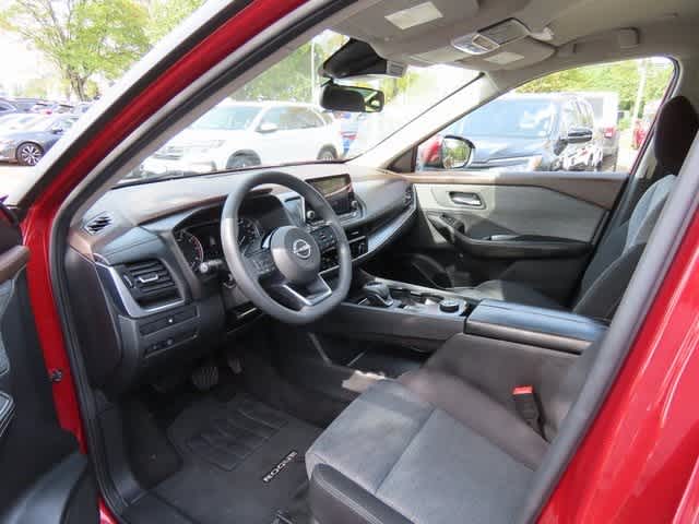 2023 Nissan Rogue SV photo 2