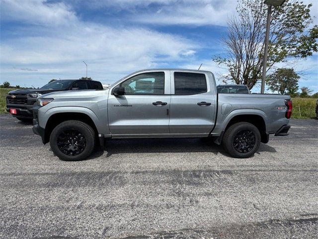 2026 Chevrolet Colorado Work Truck photo 2