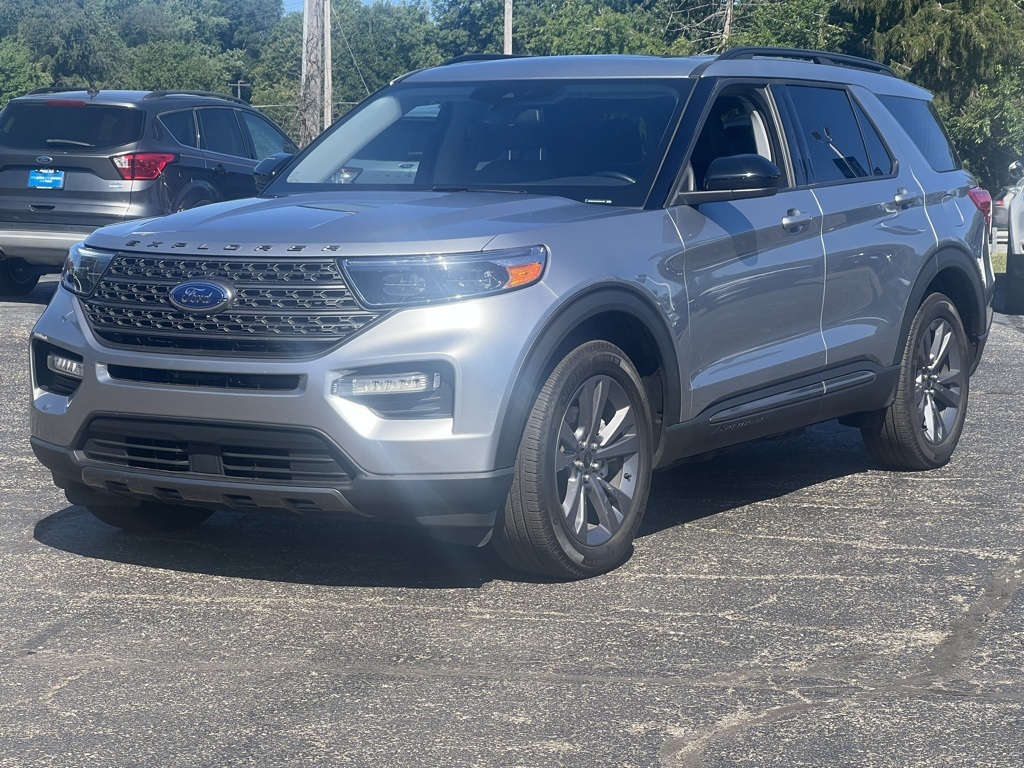2022 Ford Explorer XLT photo 4