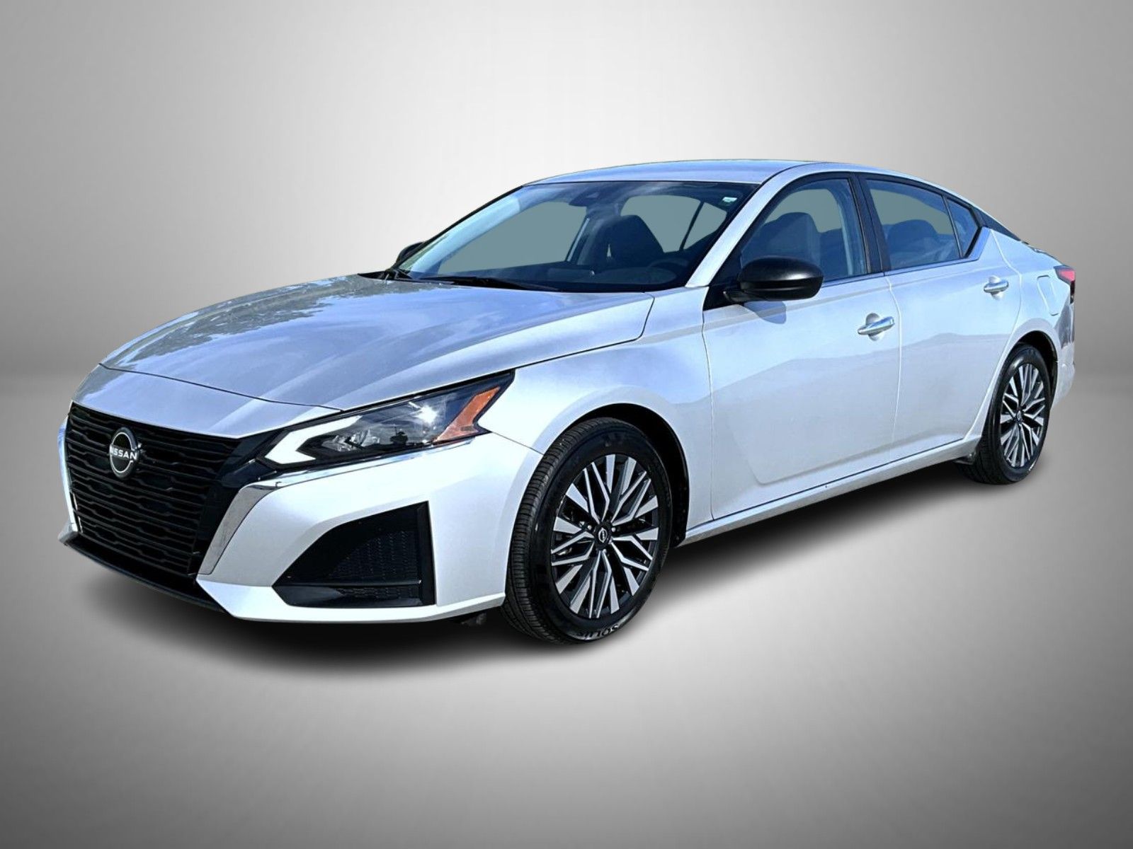 2024 Nissan Altima SV's photo