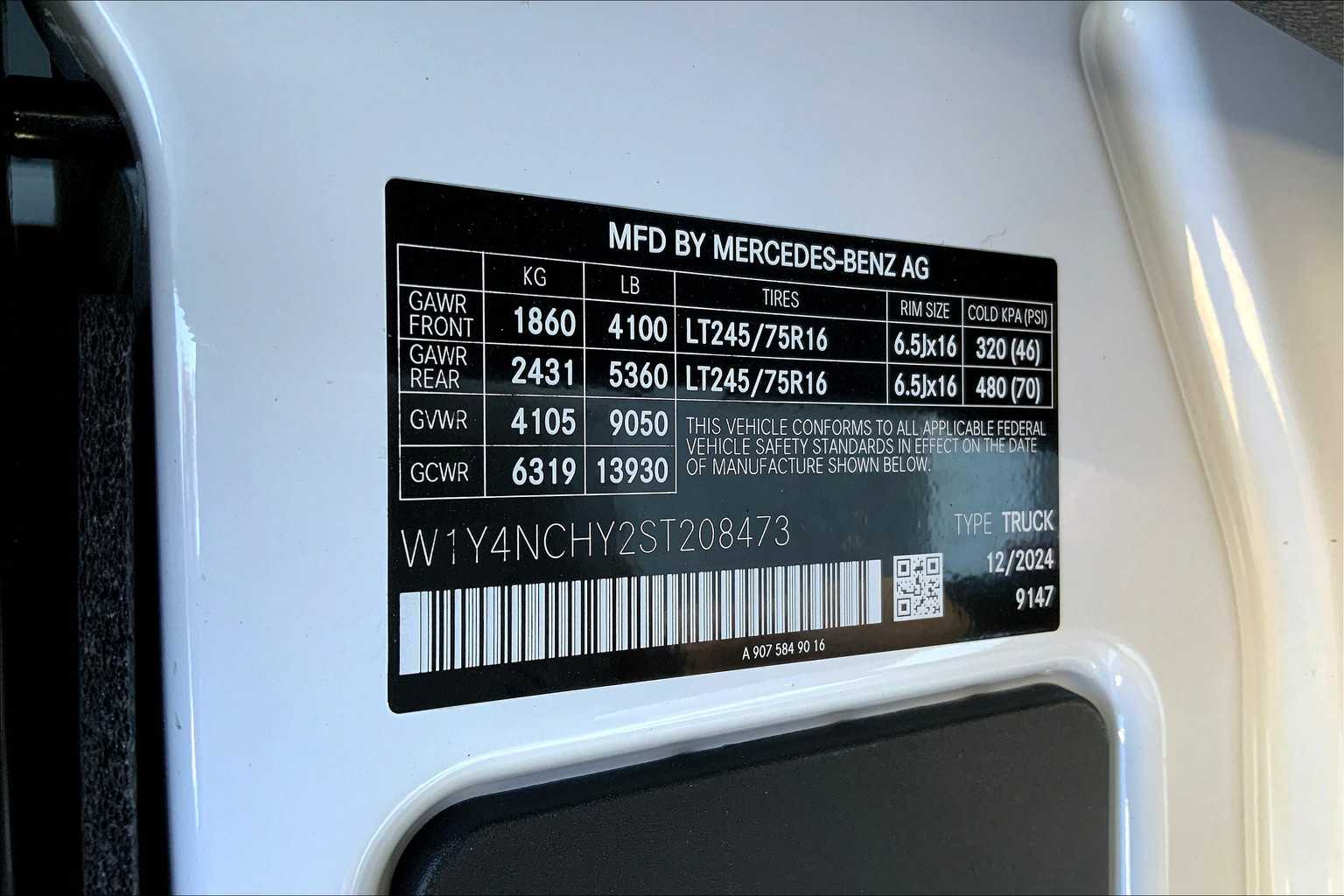 2025 Mercedes-Benz Sprinter Cargo Van Base - Photo 26