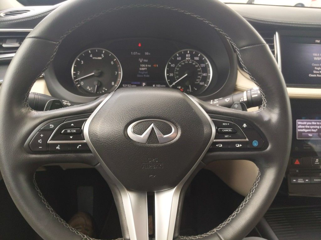 2022 Infiniti QX50 Luxe photo 14