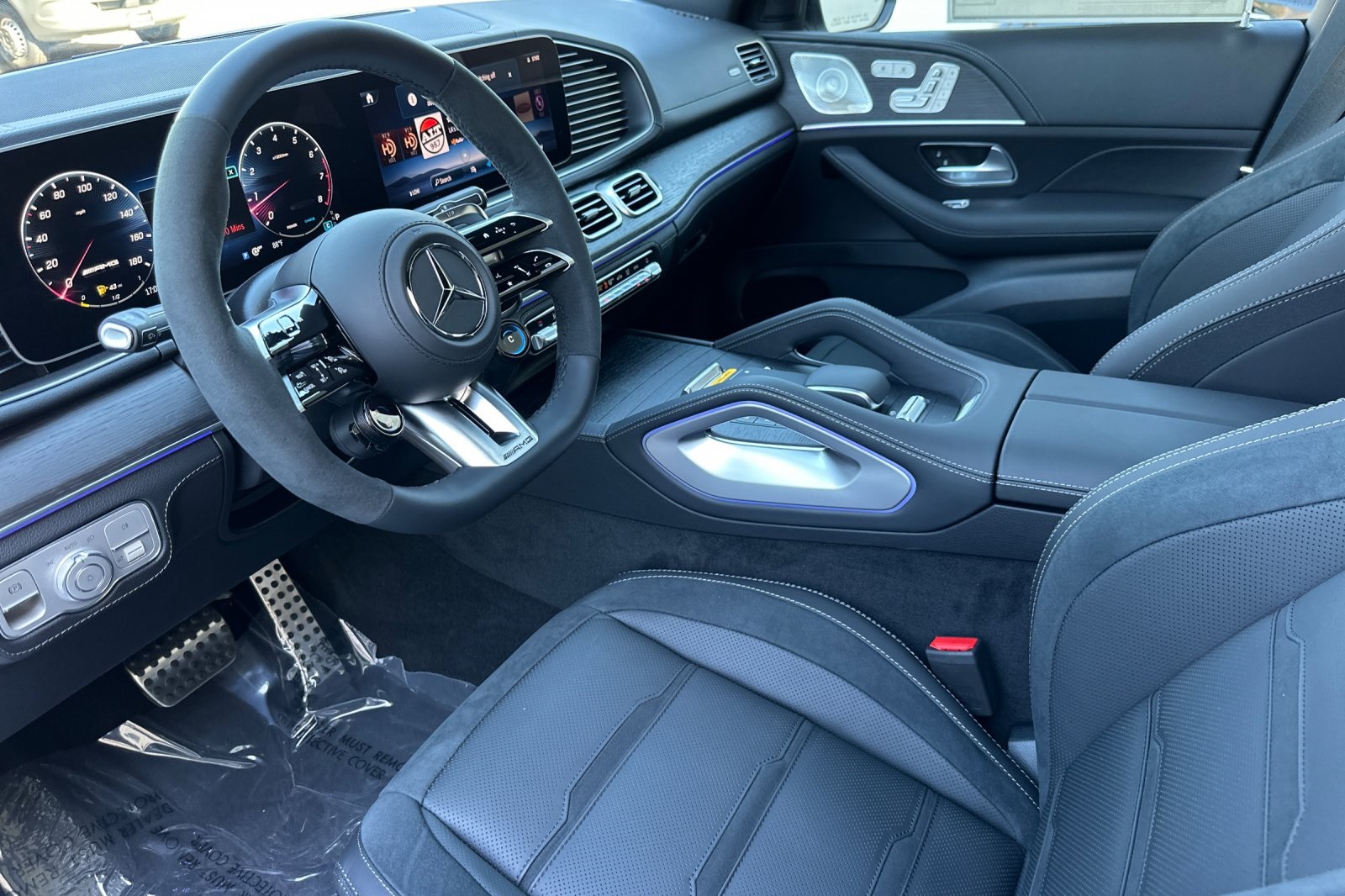 2025 Mercedes Benz GLE AMG 53 photo 4