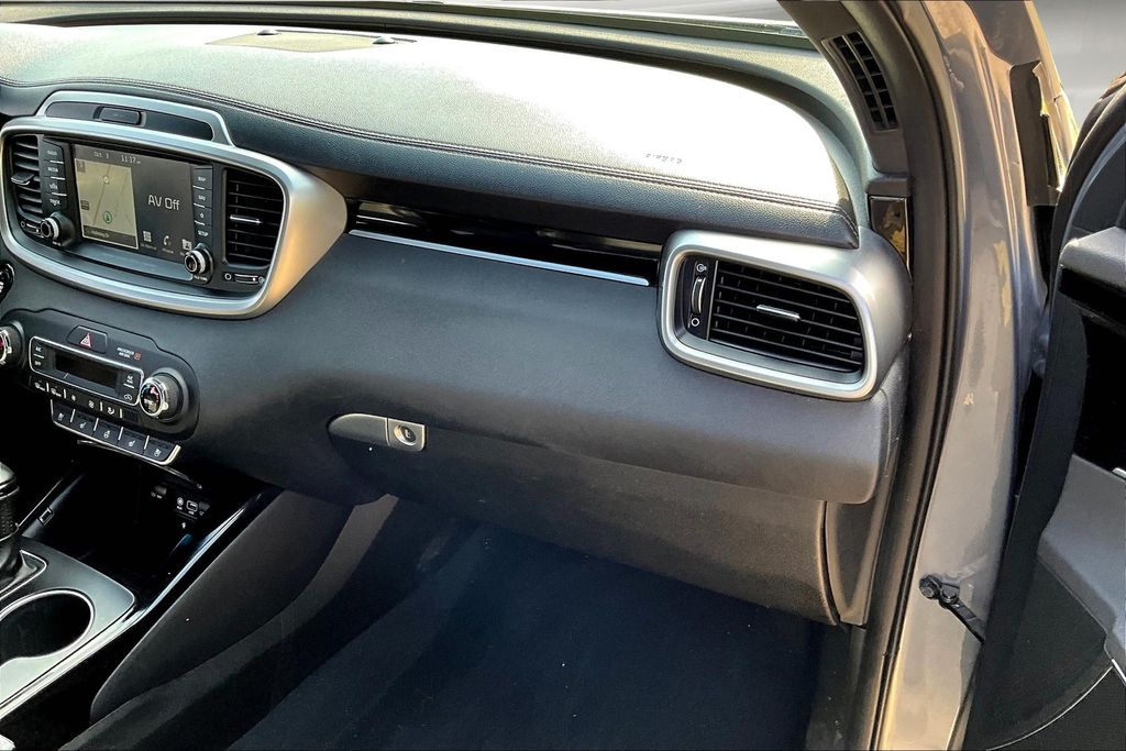 2019 Kia Sorento SX Limited photo 23
