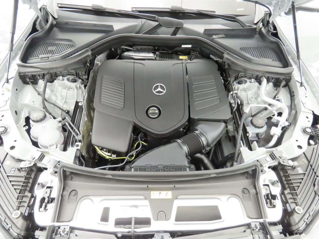 2025 Mercedes Benz GLC 300 photo 29