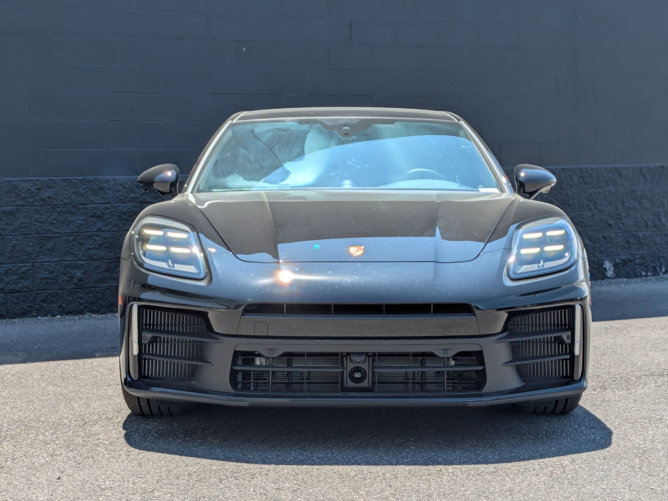 2025 Porsche Panamera 4 photo 6