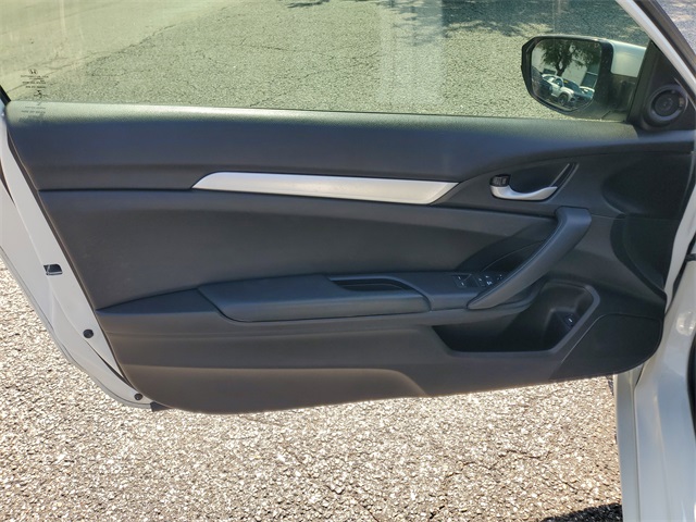 2019 Honda Civic Sport photo 4