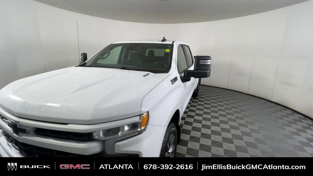 2022 Chevrolet Silverado 1500 RST photo 3