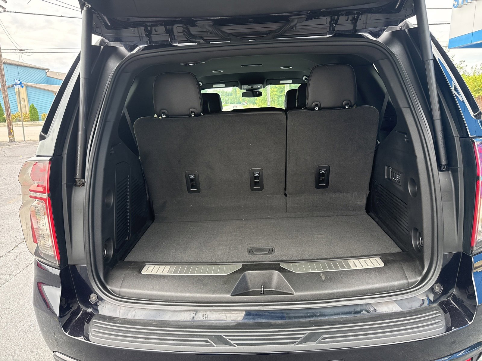 2023 Chevrolet Tahoe RST photo 24