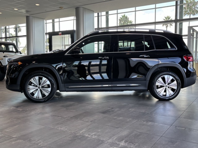 2025 Mercedes Benz EQB 300 4MATIC photo 8