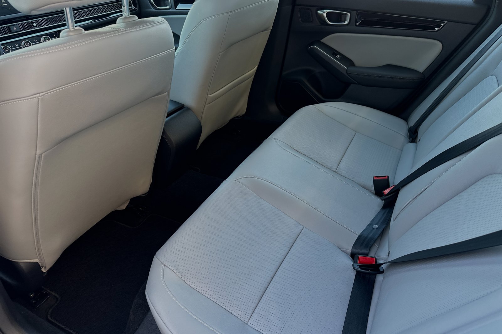2025 Honda Civic Hybrid Sport Touring photo 11