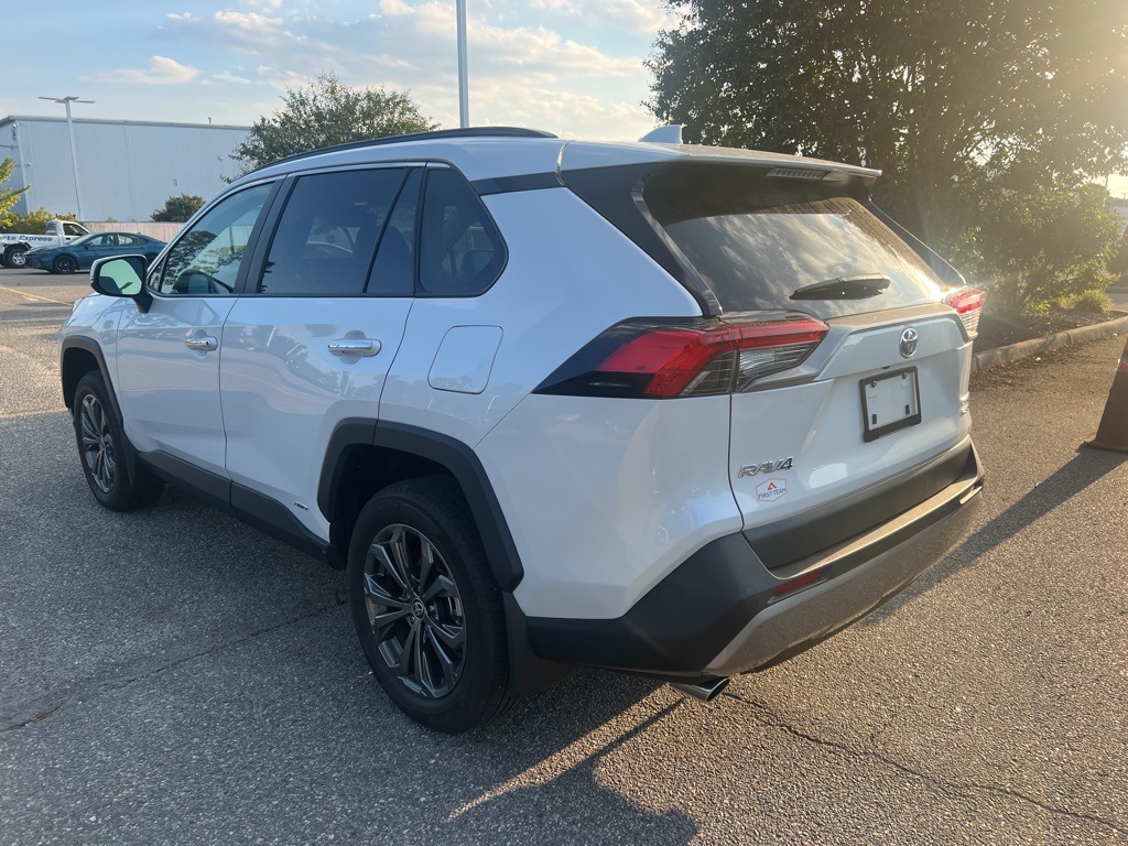 2024 Toyota RAV4 Hybrid Limited photo 10