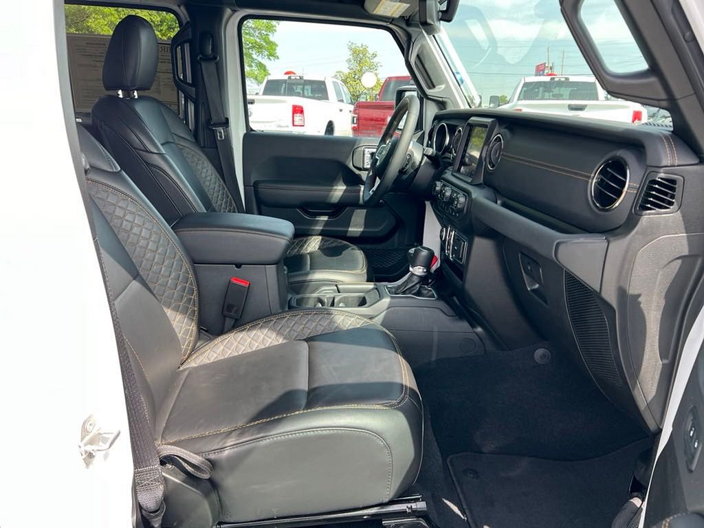 2023 Jeep Gladiator High Altitude photo 16