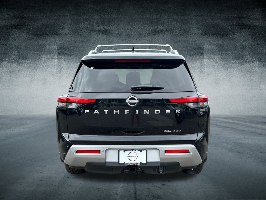 2025 Nissan Pathfinder SL photo 3