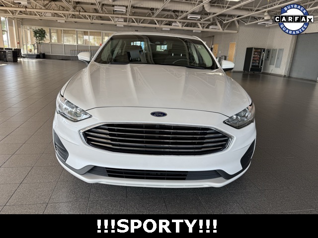2020 Ford Fusion SE photo 3