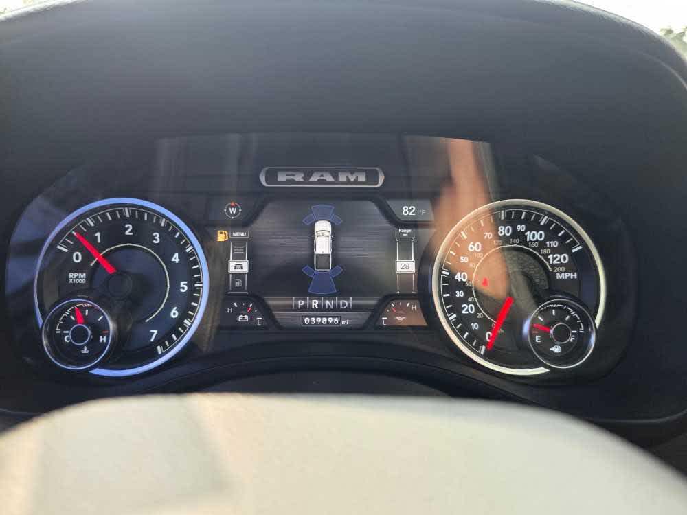 2022 Ram 1500 Laramie photo 17