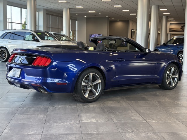 2015 Ford Mustang V6 Convertible photo 4