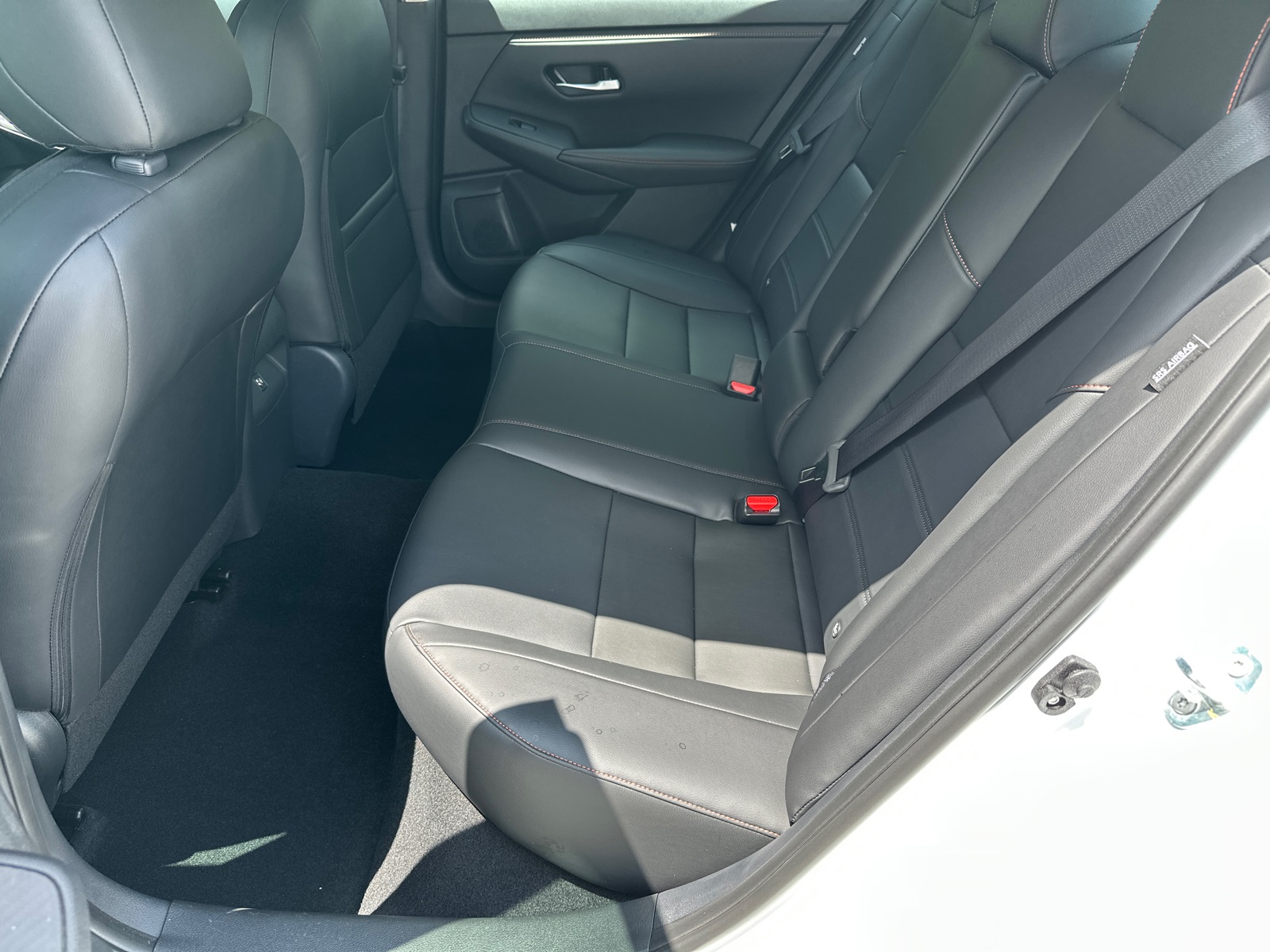 2025 Nissan Sentra SR photo 19