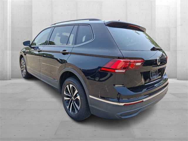 2022 Volkswagen Tiguan S photo 3