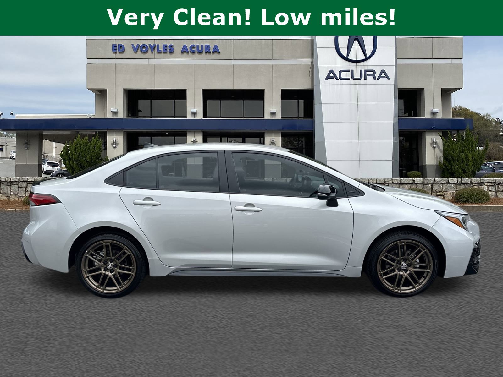2024 Toyota Corolla Nightshade Edition photo 4