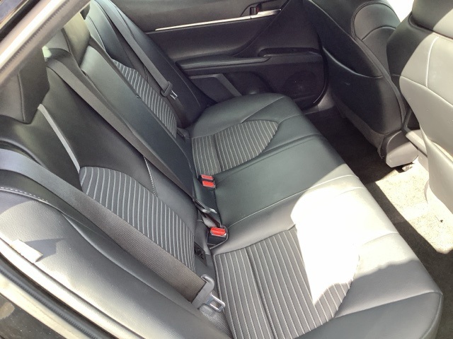 2022 Toyota Camry SE photo 19
