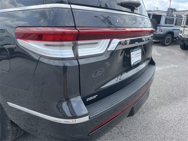 2022 Lincoln Navigator L Reserve photo 10