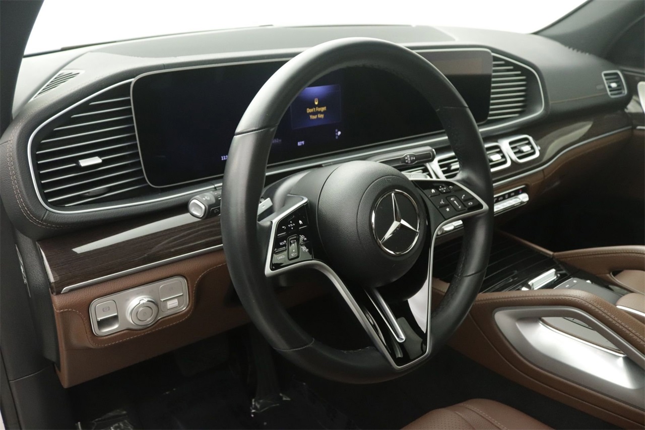2026 Mercedes Benz GLE 450 4MATIC photo 4