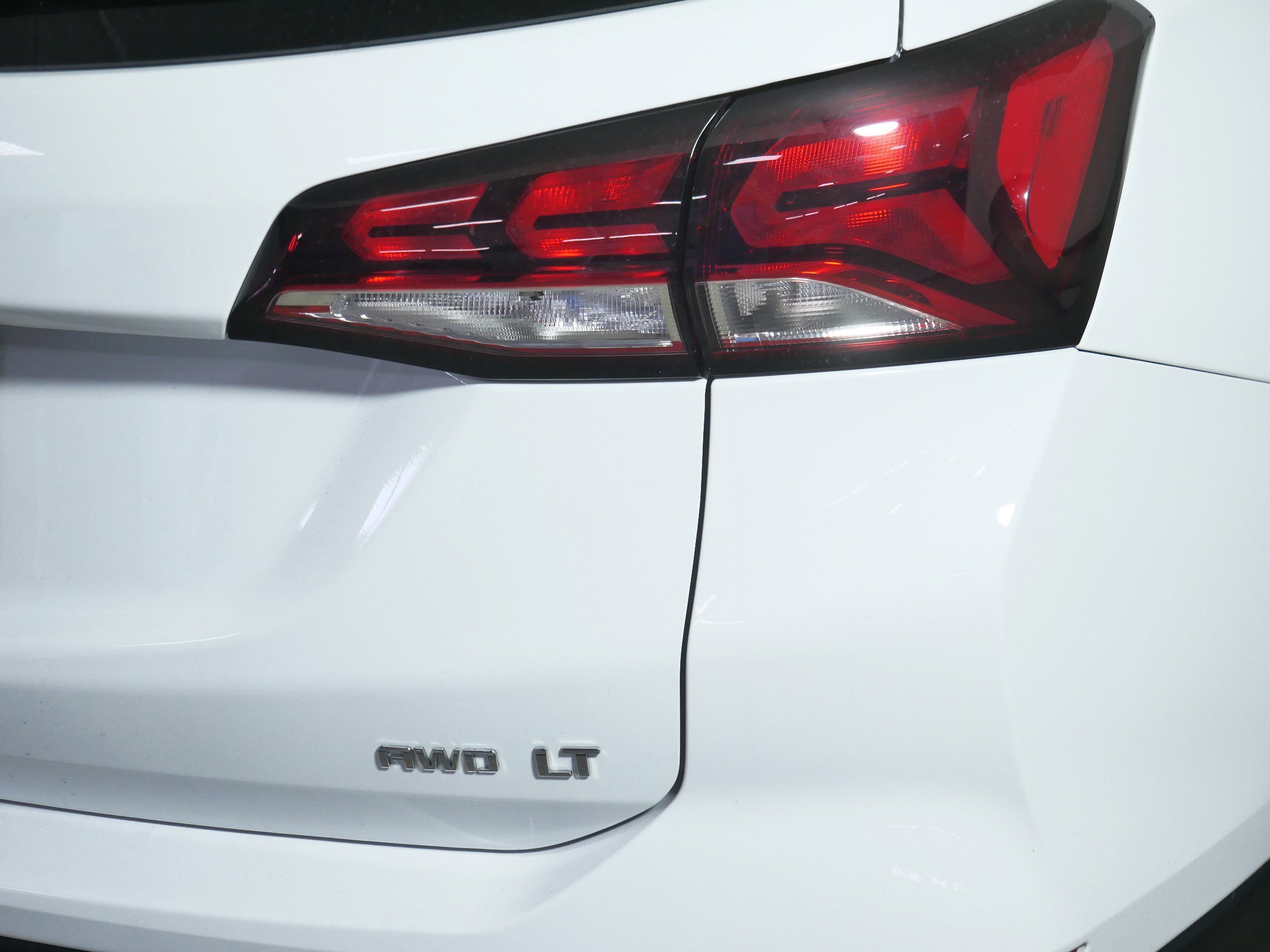 2023 Chevrolet Equinox LT photo 17