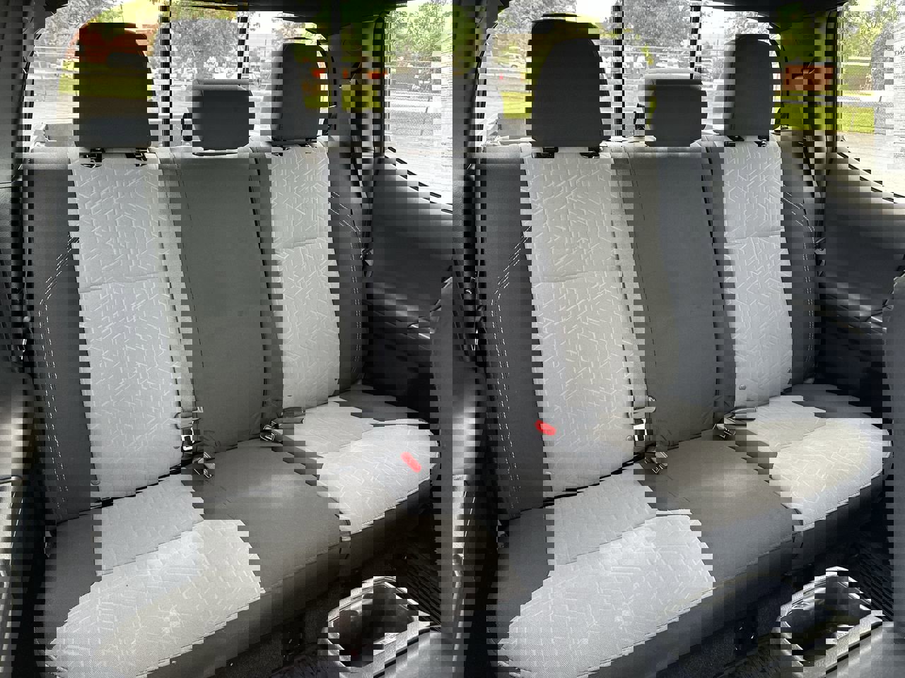 2020 Toyota Tacoma SR5 photo 23
