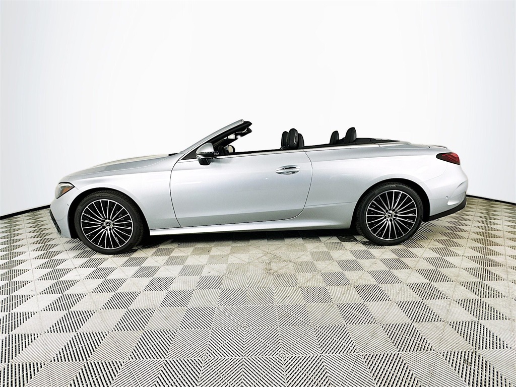 2026 Mercedes Benz CLE 300 4MATIC Cabriolet photo 4