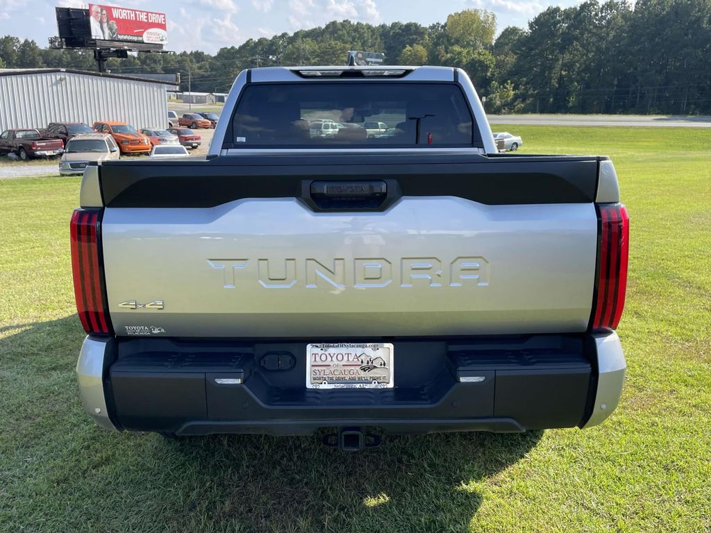2024 Toyota Tundra SR5 photo 3