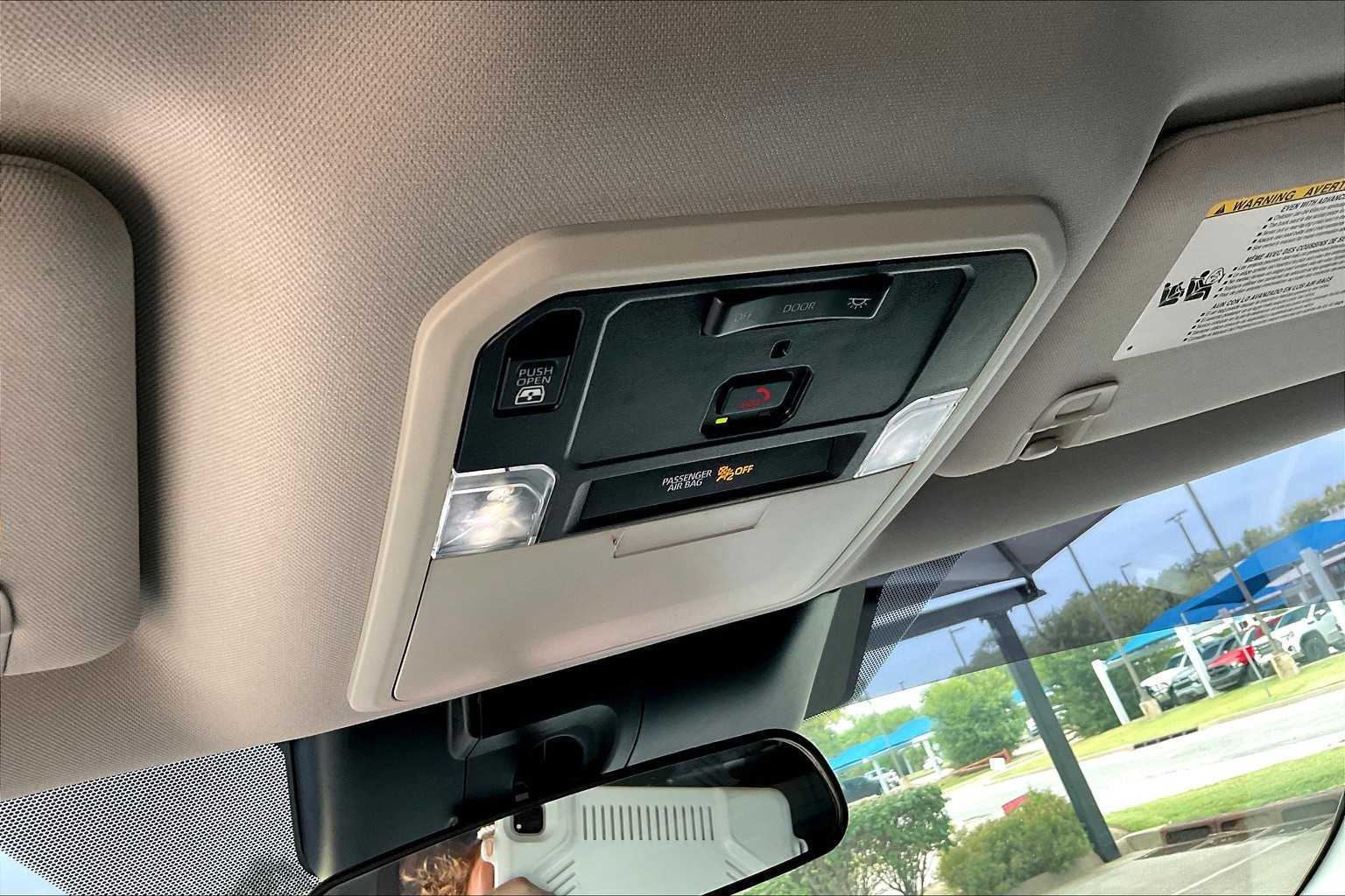 2022 Toyota Tundra SR5 photo 31