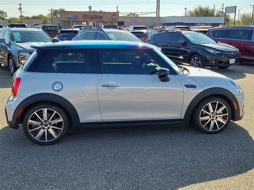2022 Mini Cooper 2 Door Hardtop S photo 12