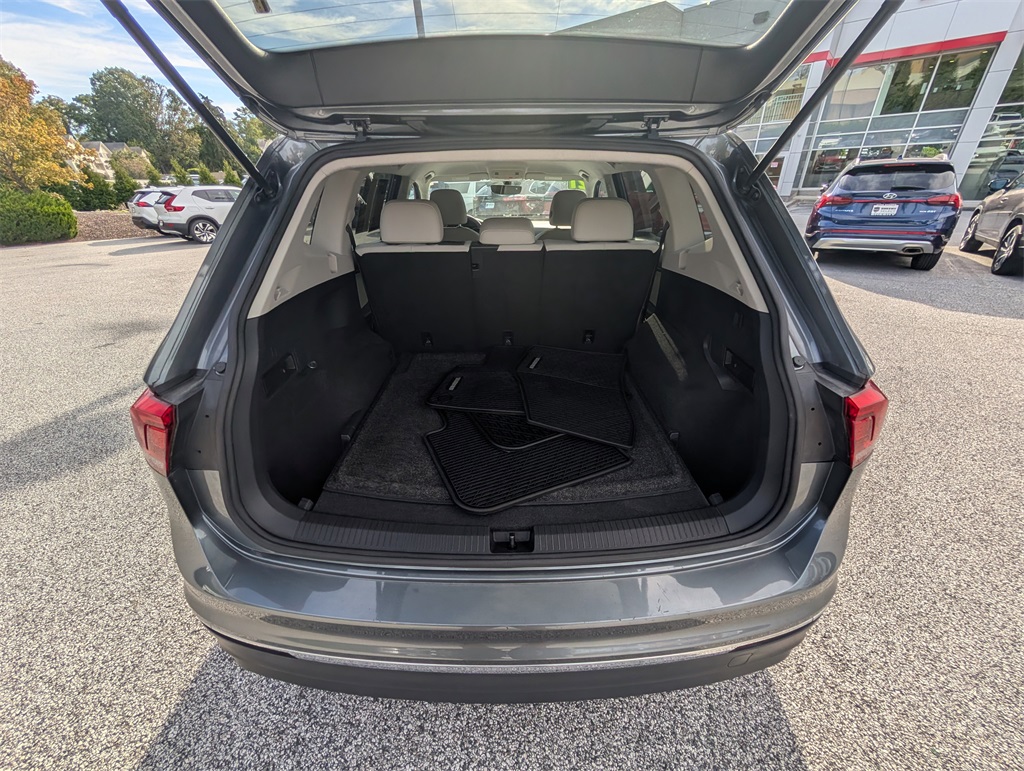 2021 Volkswagen Tiguan SE photo 4