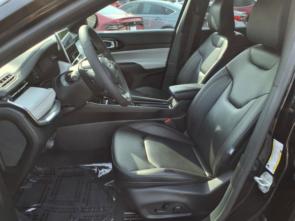 2024 Jeep Compass Limited photo 4