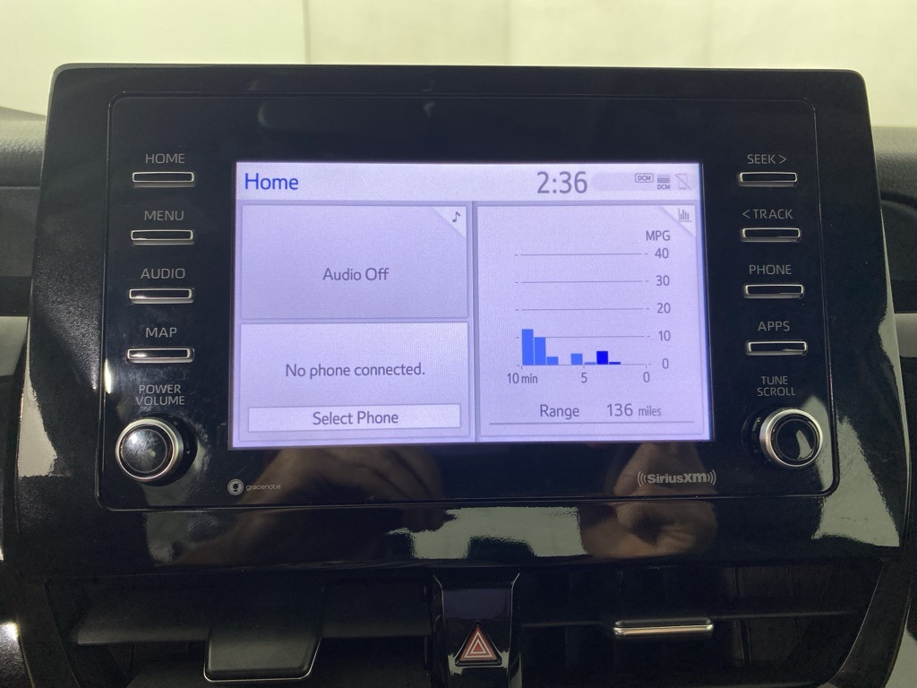 2022 Toyota Camry LE photo 3