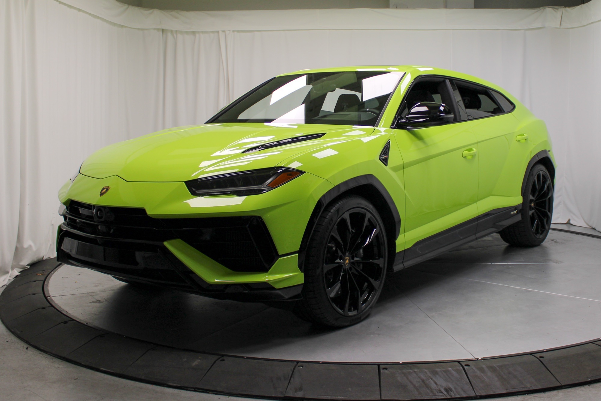 2024 Lamborghini Urus