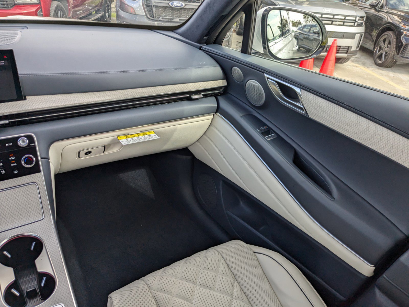 2025 Genesis GV80 3.5T Prestige photo 11
