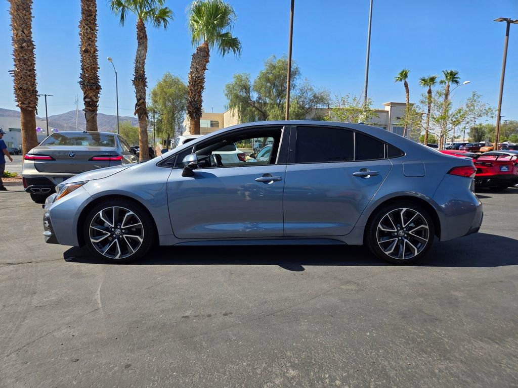 2022 Toyota Corolla SE photo 3