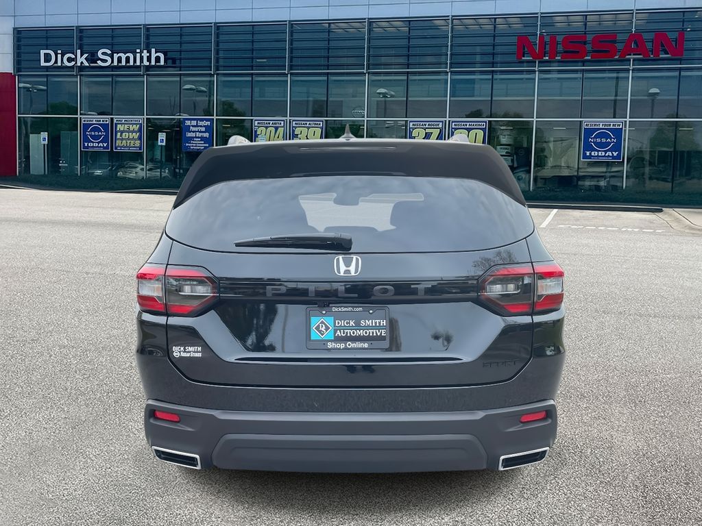 2025 Honda Pilot Sport photo 4