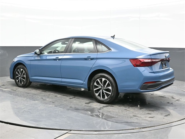 2025 Volkswagen Jetta 1.5T S photo 3