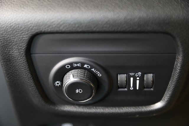 2025 Jeep Grand Cherokee Limited photo 9