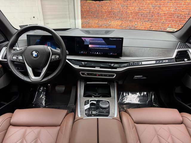 Certified Used 2024 Gray BMW xDrive40i image 12