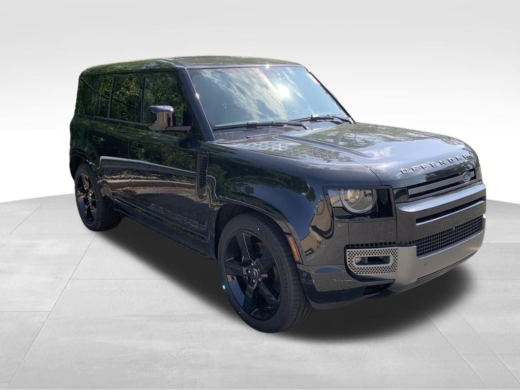 2025 Land Rover Defender 110 V8 photo 3