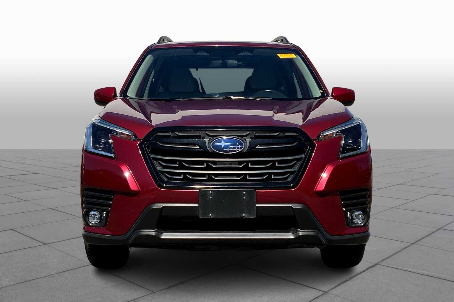 2024 Subaru Forester Premium photo 3