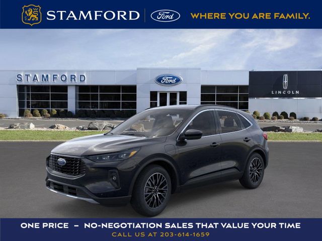 2025 Ford Escape PHEV's photo