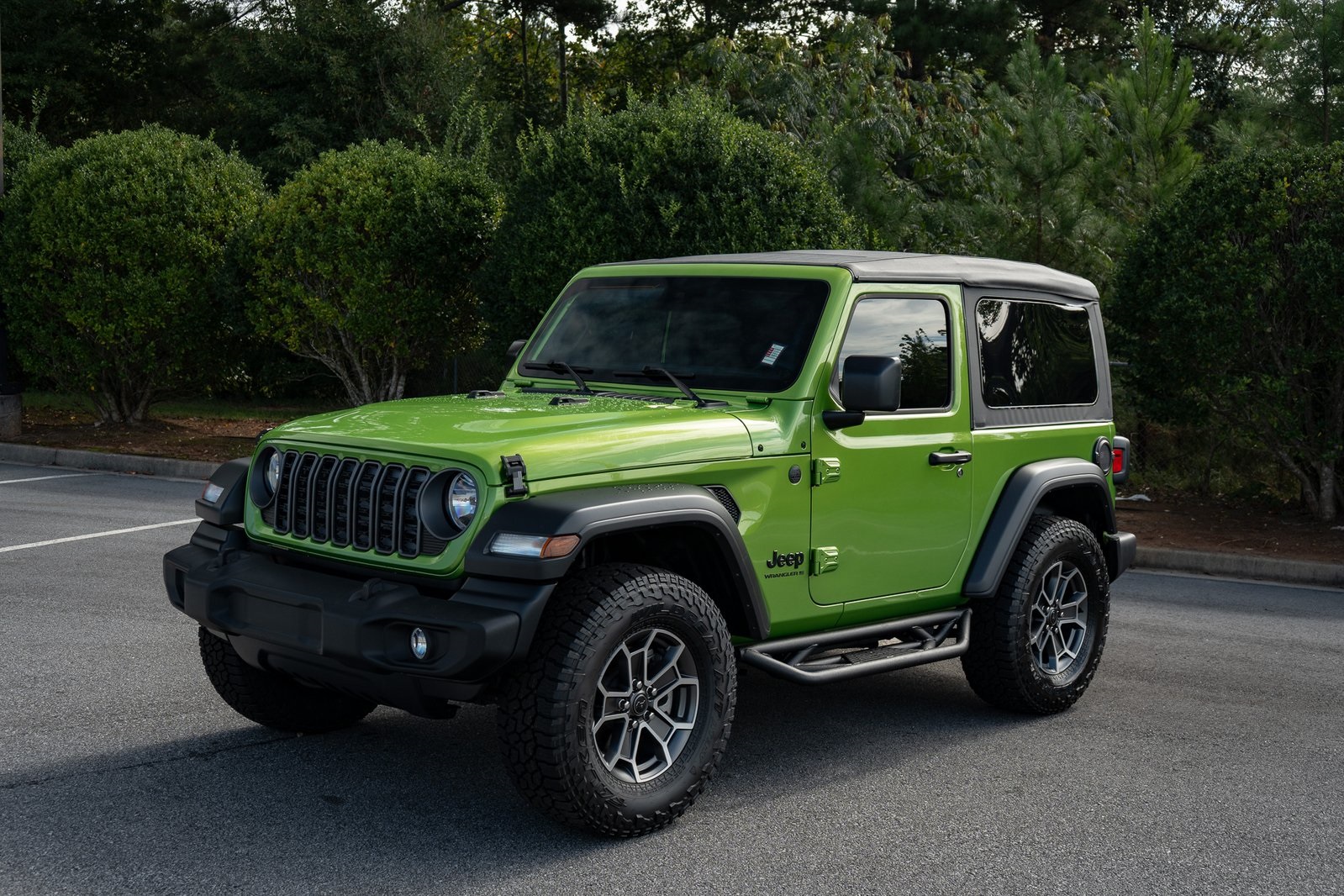 2025 Jeep Wrangler Sport S photo 3